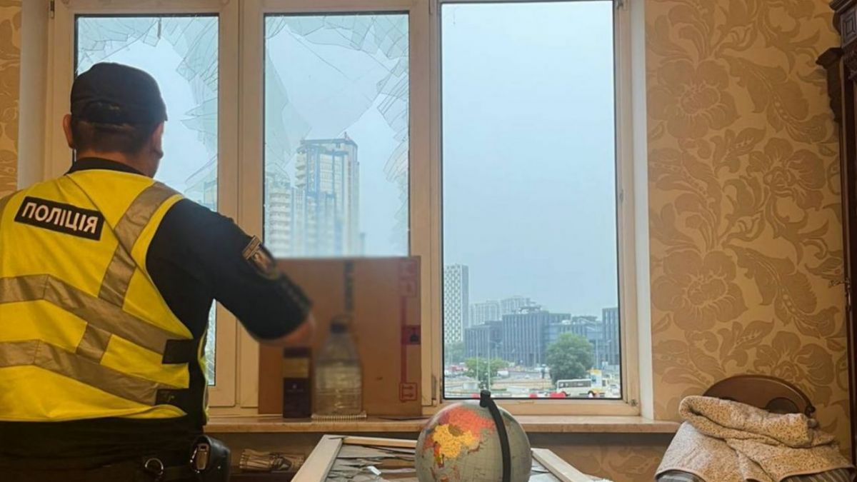 Aftermath of Russian attack: Kyiv multi-story building suffers damage (video)