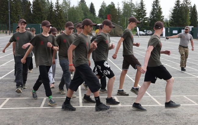 Russia installing Investigative Committee cadet classes in occupied Kherson schools