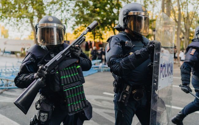 Protests in Barcelona escalate into violent clashes: More than 120 detained