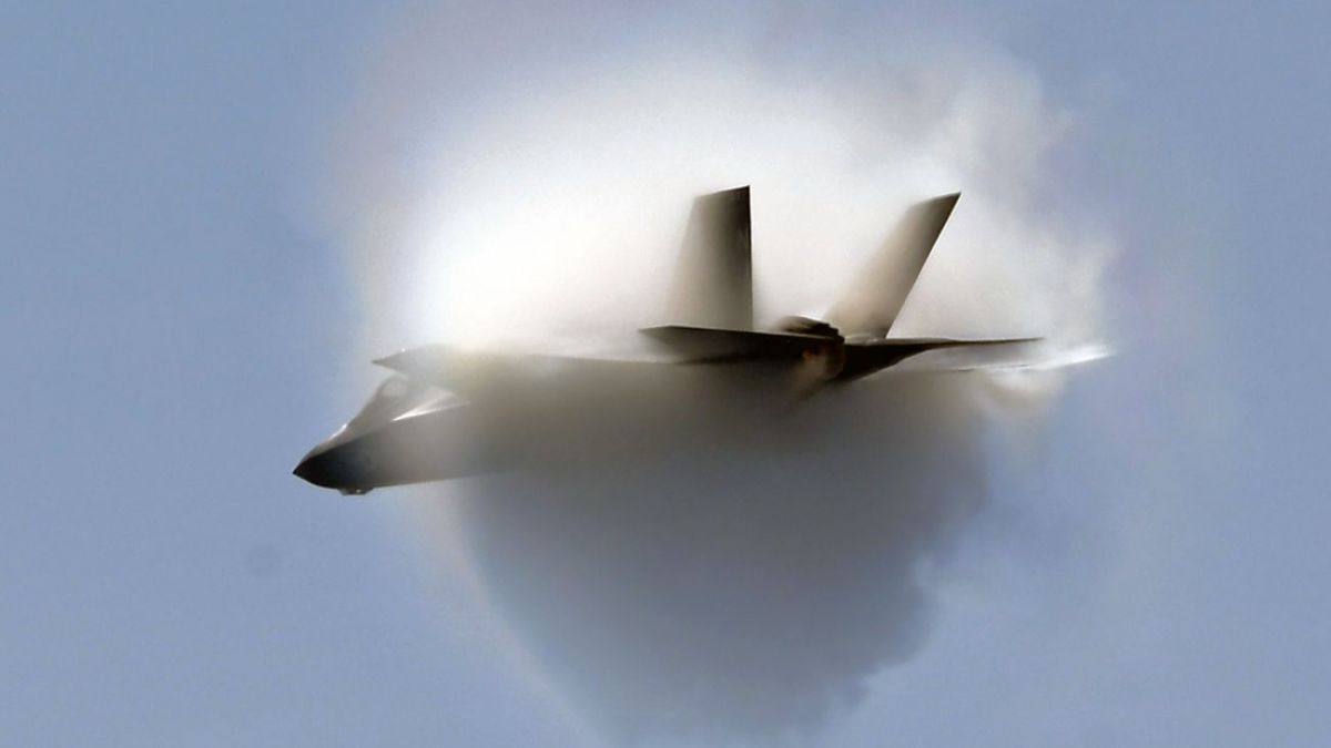 Austria bans US aircraft from its airspace