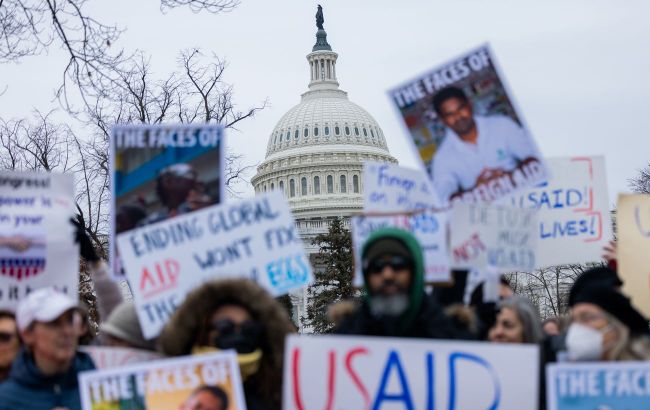 'No Kings' protests erupt across the US in new wave of unrest