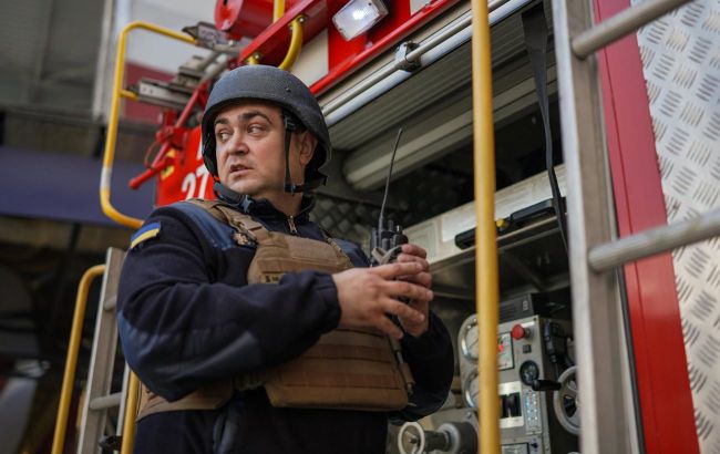 Russia&rsquo;s overnight attack on Kyiv kills three, leaves parts of city without power