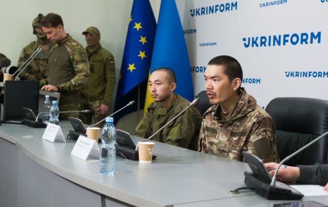 Captured North Korean soldiers fighting for Russia seek transfer to South Korea