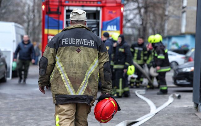 Russia strikes scheduled bus in Nikopol district for second time in day: Casualties reported