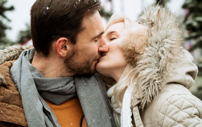 4 zodiacs likely to find love before the New Year