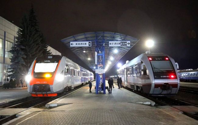 Germany provides new aid to Ukraine, relief for Ukrainian railways