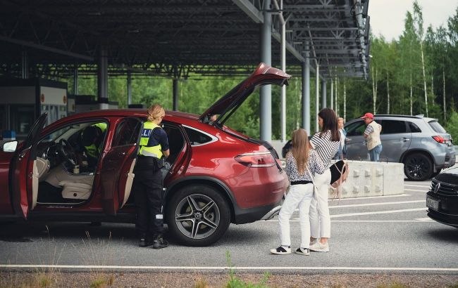 Finland to follow Baltic countries in banning cars with Russian license plates