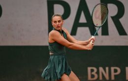 Ukrainian Marta Kostyuk defeats Russian opponent in style to claim biggest title of her career (video)