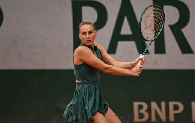 Ukrainian Marta Kostyuk defeats Russian opponent in style to claim biggest title of her career (video)