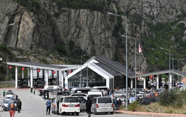 Georgian government to expand housing zone for Ukrainians stranded at Russian border