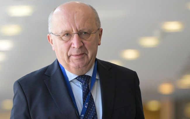 EU commissioner answers if EU can replace US military aid to Ukraine