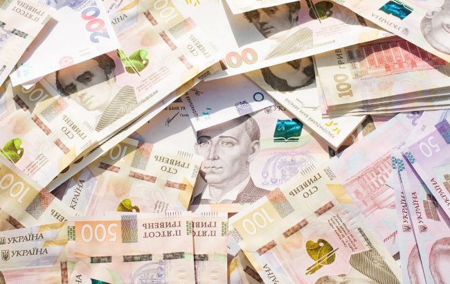 Russians turn to new tactic in border regions, dropping 'deadly cash': Why residents should be cautious