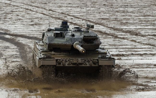 Ukraine uses Leopard 2 tanks to stop Russian infantry near Hryshyne