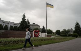 Russia hits critical infrastructure in Sumy: City left without electricity