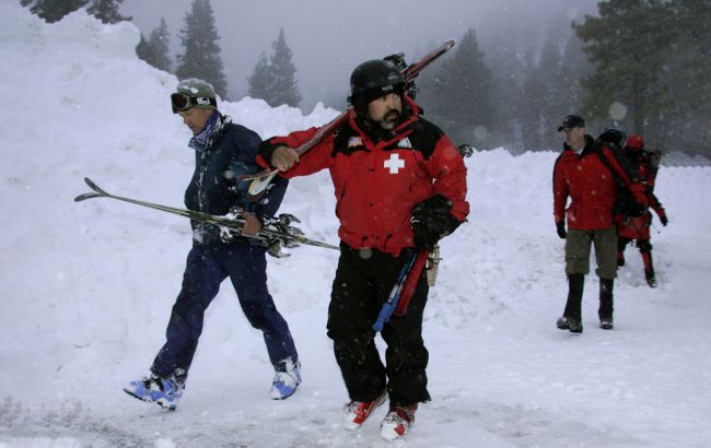 Avalanche strikes California ski resort, once hosted Winter Olympics: 1 died, 3 injured