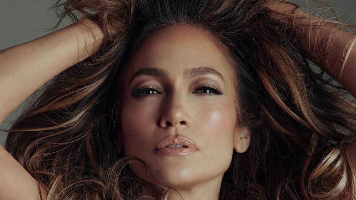 Jennifer Lopez showcased a dress from Ukrainian brand in her new music  video | RBC-Ukraine