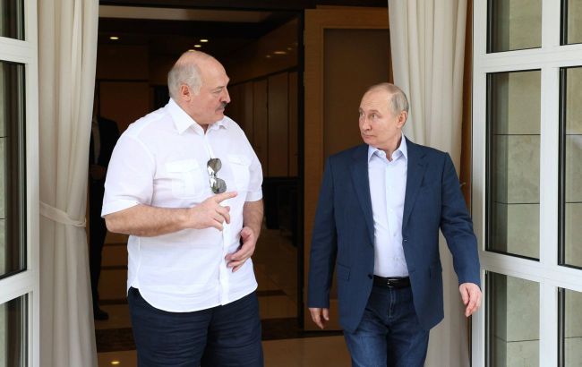 Lukashenko suddenly meets with Putin after calls not to drag Belarus into war