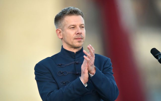 Hungary's incoming PM follows Orb&aacute;n, setting EU entry conditions for Ukraine &mdash; Bloomberg