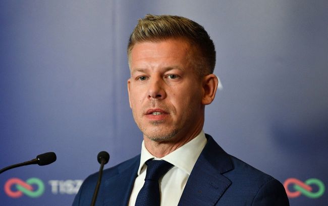Orb&aacute;n and Magyar issue contrasting statements after Russian drone strike in Romania
