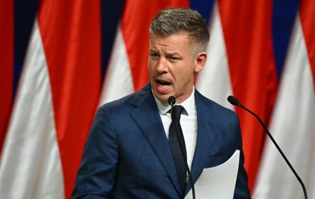 New Hungarian PM Magyar makes first political move, urges president to quit