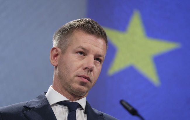 Hungary removes fast-track Ukraine EU membership language from summit declaration