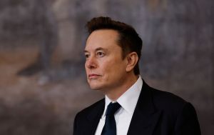 Ukraine continues talks with Musk, source says