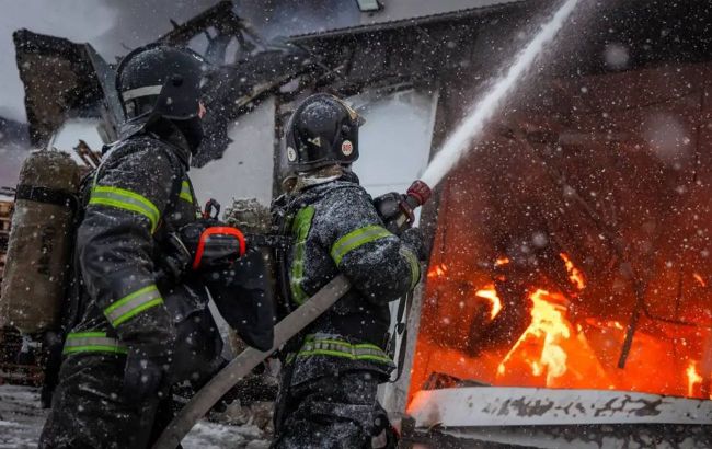 Russia's Saratov and Engels under heavy attack: 60 explosions in 2 hours