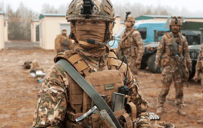 Ukrainian paratroopers destroy 9 Russian vehicles in one battle