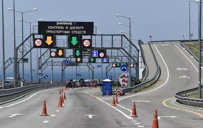 Russian tourists and troops are fleeing Crimea as Ukraine's attacks intensify, ISW says