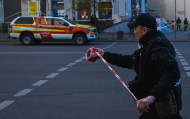 Wall collapsed downtown Kyiv: Injured and dead reported