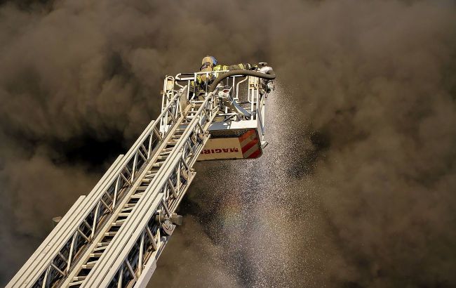 Ozon warehouse goes up in flames in Bashkortostan: What we know so far