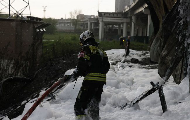Major Russian explosives plant engulfed in flames after attack, photos
