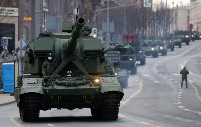 Russia's arms exports crash to record lows as market share shrinks and buyers pull back