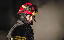 Kyiv under massive drone attack: Apartments and cars on fire