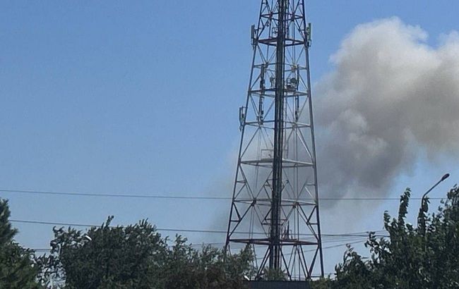 Explosions rock Russian-occupied area of Kherson region, bridges targeted
