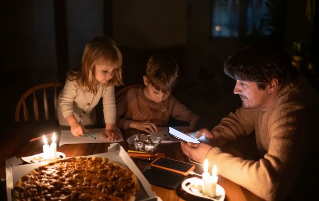 Russia aims to knock out Ukraine's power and heat with planned strikes on nuclear substations