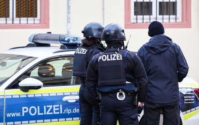 Explosion at German train station halts rail traffic: Injuries reported