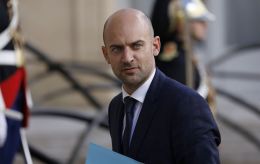 EU wants to coordinate new sanctions package against Russia with US - Barrot