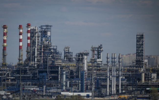 Ukrainian strike leaves Moscow oil refinery offline, General Staff says