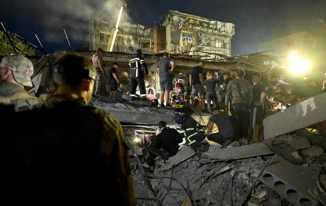 Russia massively bombs Ukraine's Kramatorsk, over 30 explosions heard in an hour