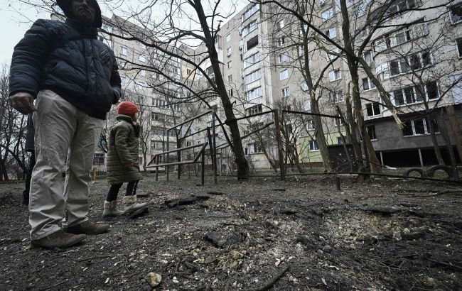 Russian army shells residential building in Kherson: One casualty reported