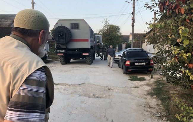 Crimean Tatars targeted as Russians out mass searches and accuse residents