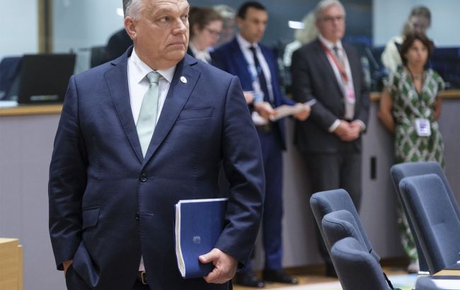 EU leaders seek legal route around Orbán to release Russian assets
