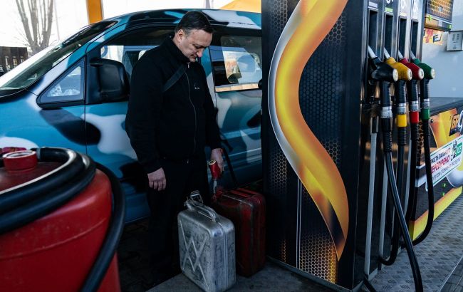 Fuel shortages hit Russian-occupied Crimea as gas stations run dry in Sevastopol