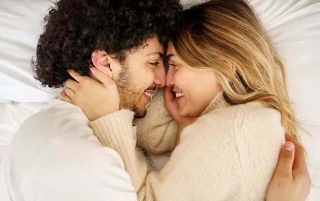 5 simple phrases that can make any man fall for you