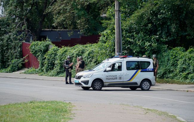 Russia kills 2 Ukrainian police officers in attack on Dnipropetrovsk region