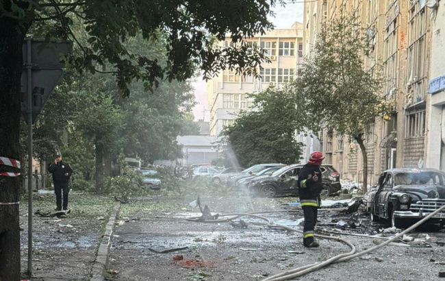 Night drone strike in Lviv destroys entrance to two-story home (photos)