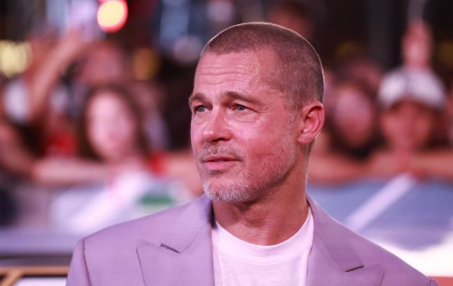 Brad Pitt&rsquo;s third child renounces father&rsquo;s surname publicly