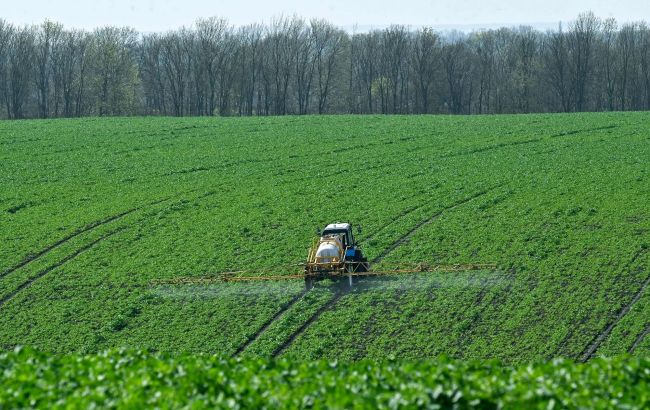 Combine harvester exploded in the Kharkiv region - Driver injured