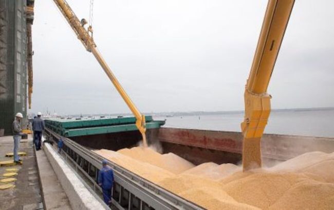 Ukraine nears agreement with Lloyd's for grain ship insurance in the Black Sea